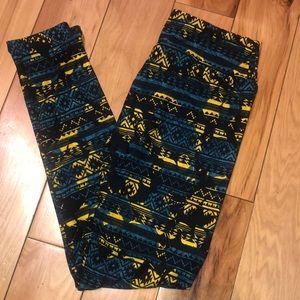 LuLaRoe OneSize (OS) leggings